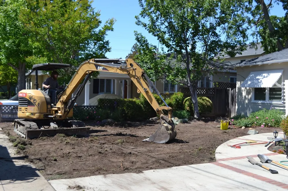 Local residential landscaping for homes in Oakland, CA by Hoes and Ditches