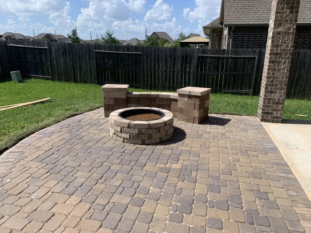 Expert yard maintenance for homes across Kemah, TX - Hoff Landscaping