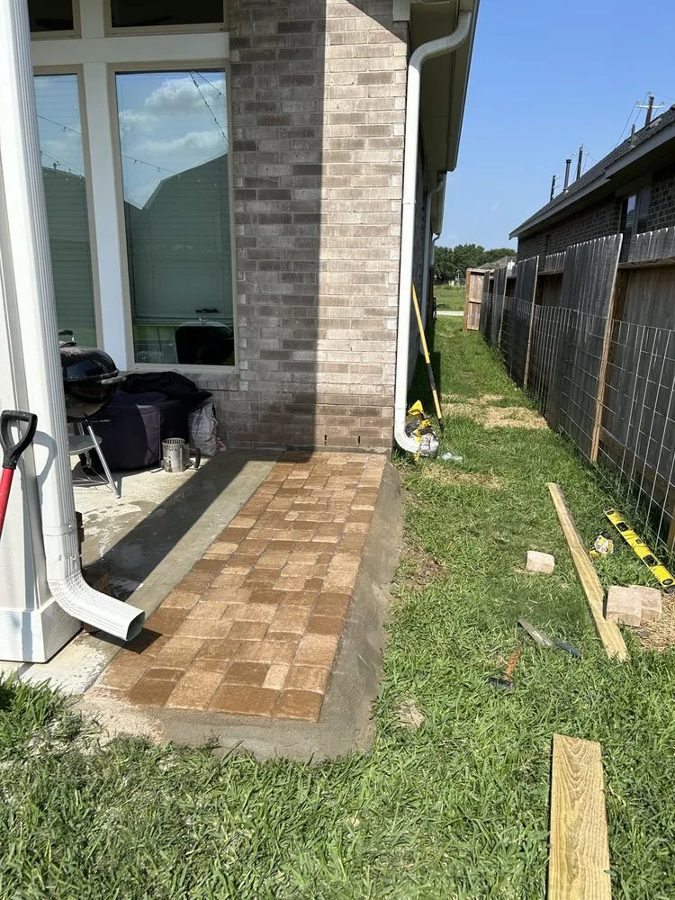 Custom outdoor landscaping experts serving Kemah, TX - Hoff Landscaping