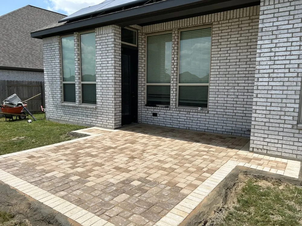 Expert yard maintenance in Kemah, TX - Hoff Landscaping