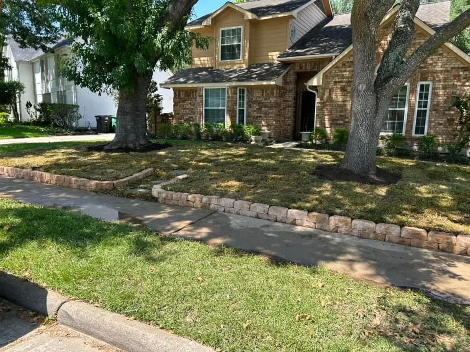 Expert landscaping services for homes in Kemah, TX by Hoff Landscaping