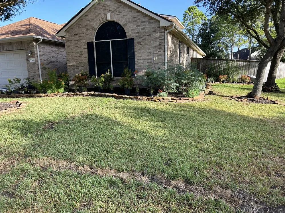 Professional outdoor landscaping for year-round maintenance across Kemah, TX - Hoff Landscaping