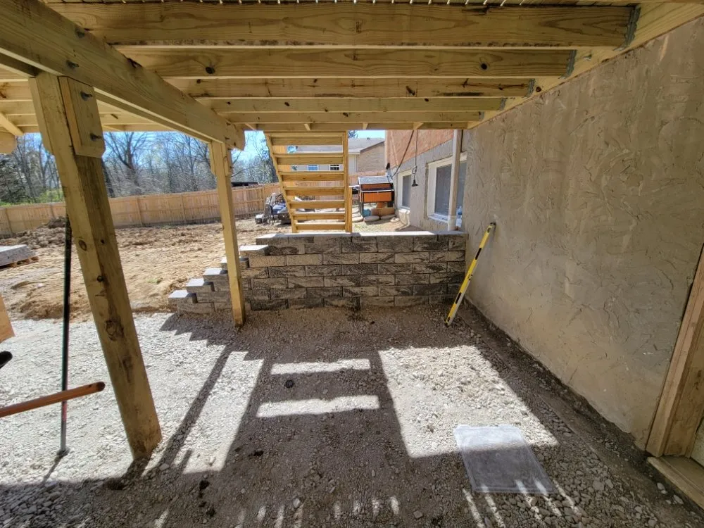 Local garden landscaping for residential properties in Franklin, OH by Hoffer Decorative Lawn And Hardscape