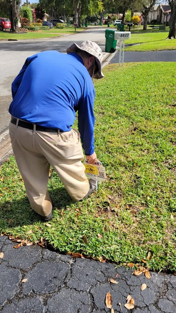 Expert residential landscaping in Coral Springs, FL by Hoffer Pest Solutions