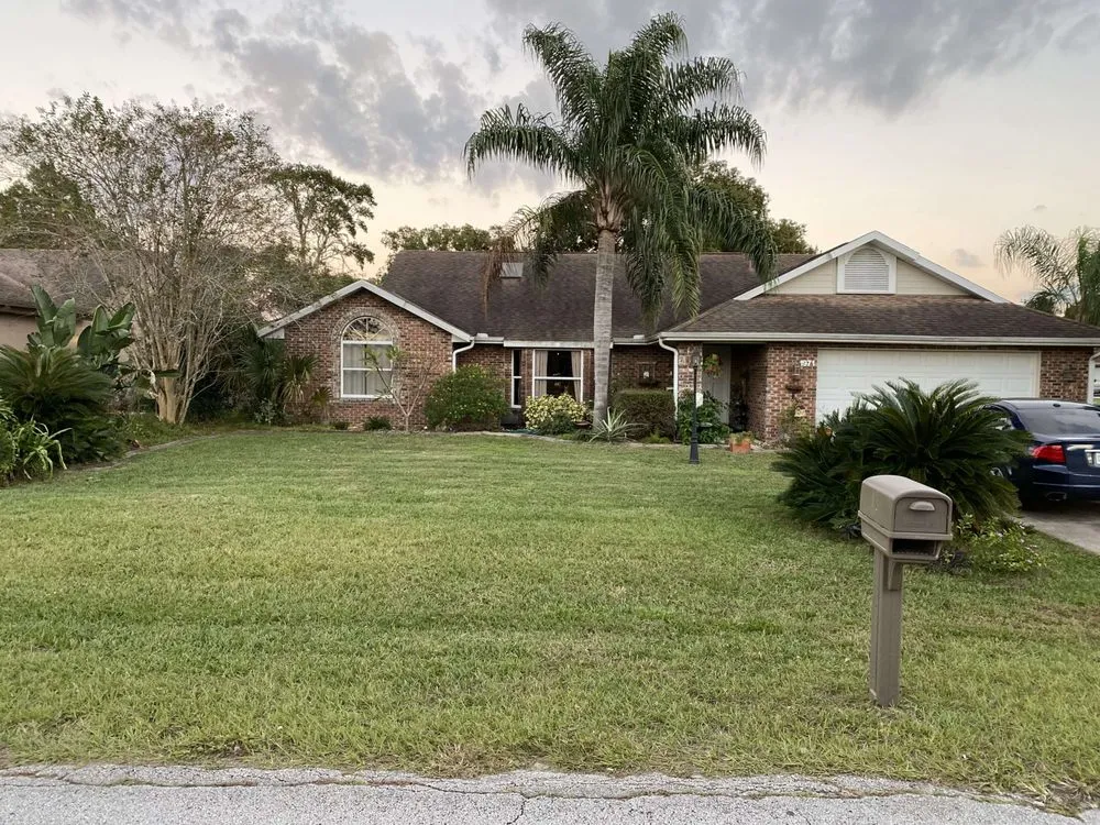 Expert landscaping services in Deltona, FL by Hoffman Lawn