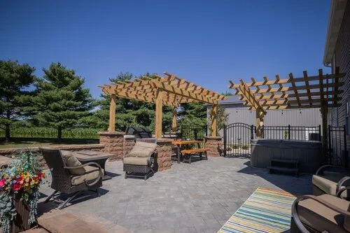 Professional yard maintenance experts serving Wabash, IN - Hoffman's Nursery and Landscaping