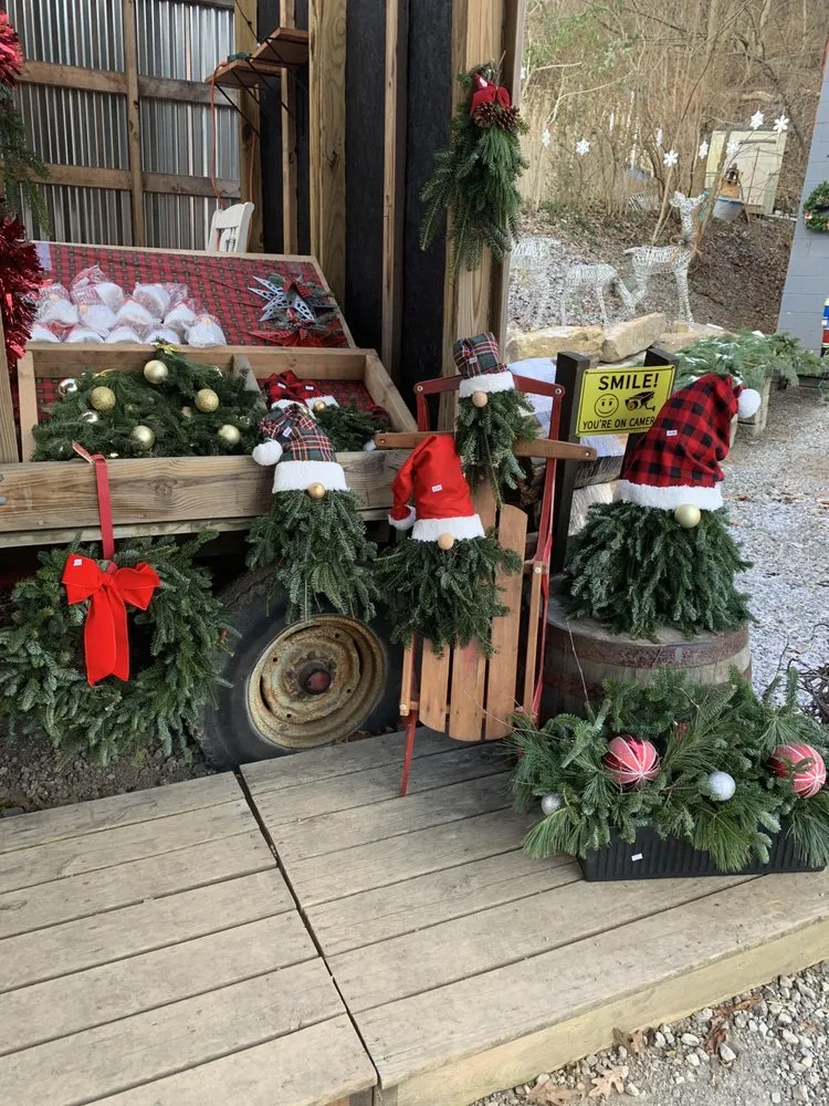 Top-rated landscaping services for homes in Pittsburgh, PA by Hoff's All Season Supply