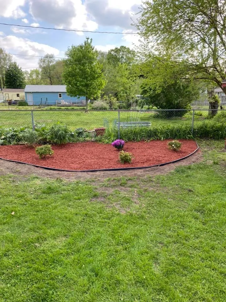 Professional outdoor landscaping in Rockford, IL by Hofherr's Landscaping