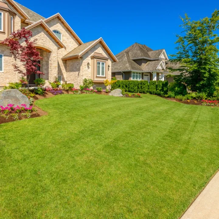Top-rated landscaping services experts serving Rockford, IL - Hofherr's Landscaping