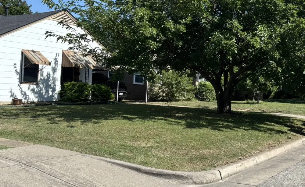 Affordable outdoor landscaping experts serving Fort Worth, TX - Hog Wild Lawn Care