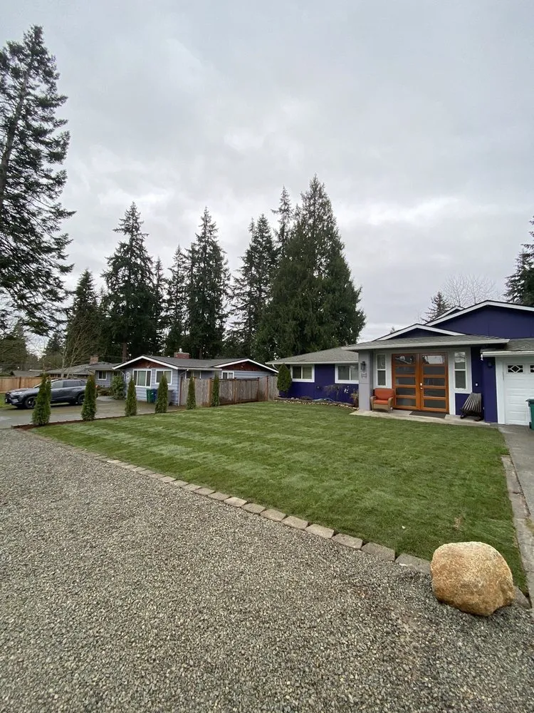 Reliable landscaping services in Kirkland, WA by Hogar Y Jardin