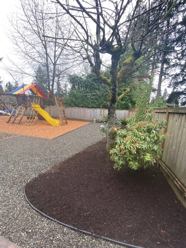 Trusted residential landscaping for beautiful yards in Kirkland, WA by Hogar Y Jardin