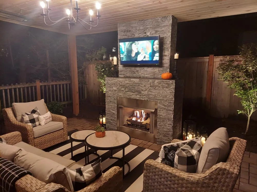 Expert landscape installation for residential properties in Kirkland, WA by Hogar Y Jardin