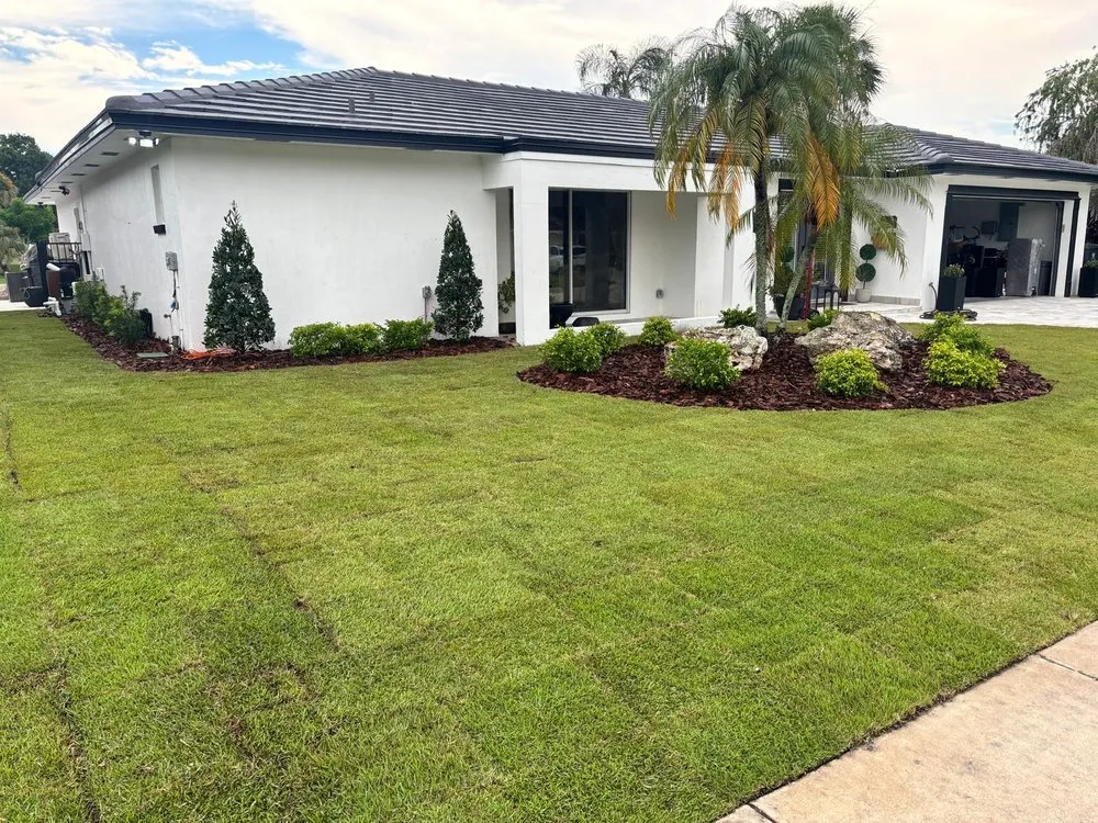 Local residential landscaping with custom design in Tampa, FL by HoH Sod Services