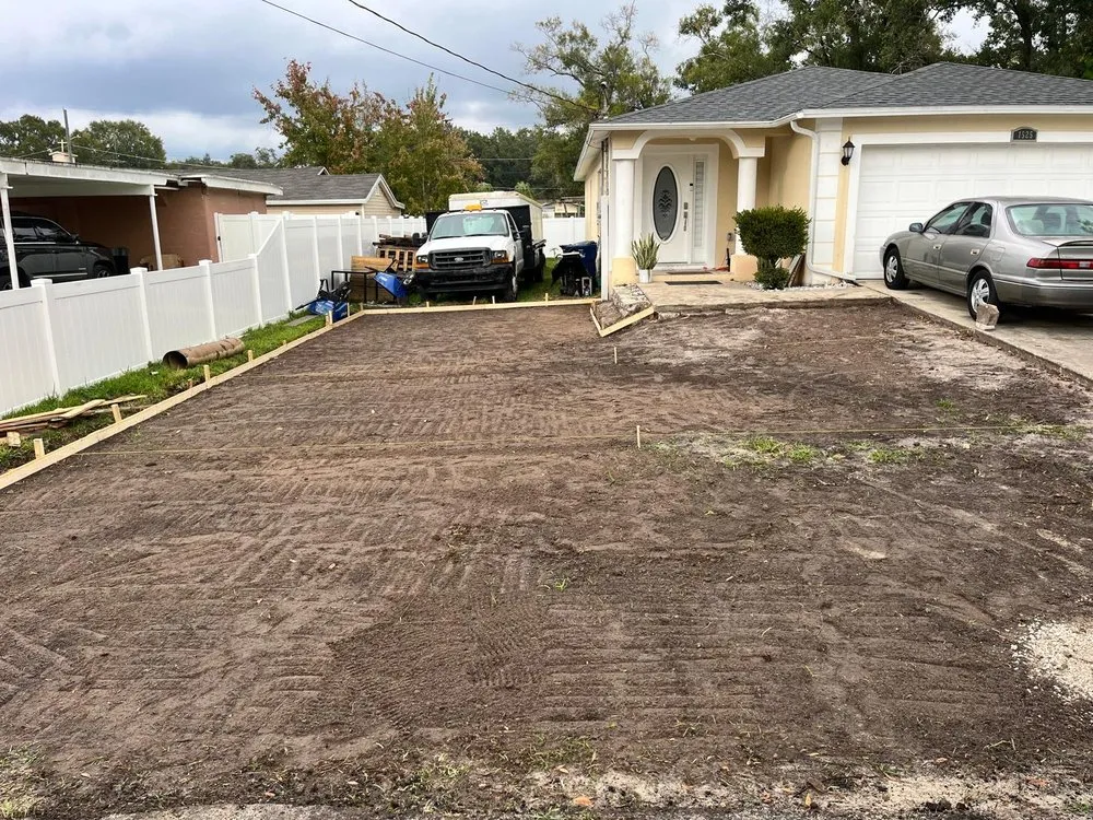 Expert yard maintenance in Tampa, FL by HoH Sod Services