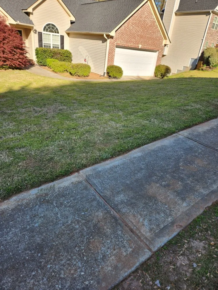 Affordable yard cleanup service near you in Jefferson, GA by Hold the Line Lawn Care