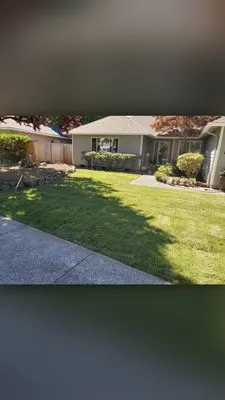 Holden’s Landscaping Logo