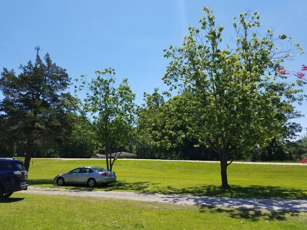 Affordable garden landscaping for homes across Tupelo, MS - Holder Lawn Service