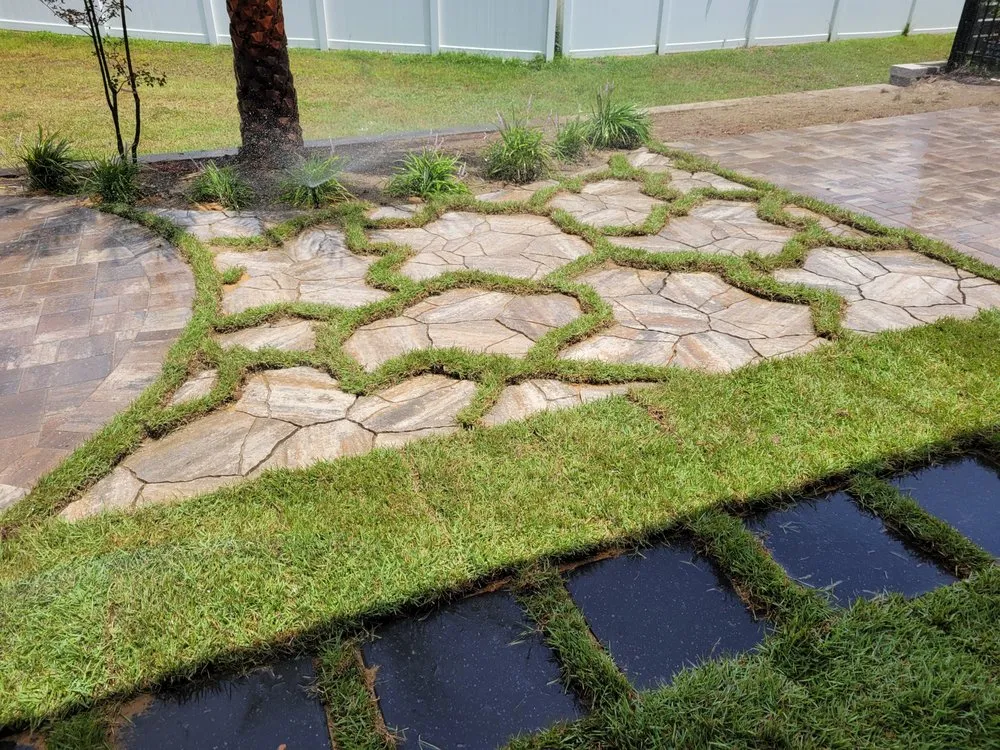 Top-rated yard cleanup service with custom design across Fort Walton Beach, FL - Hole Nother Level