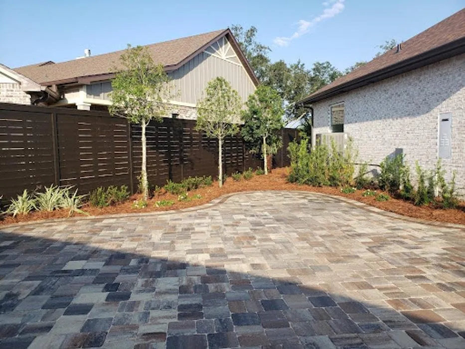 Expert garden landscaping in Fort Walton Beach, FL - Hole Nother Level