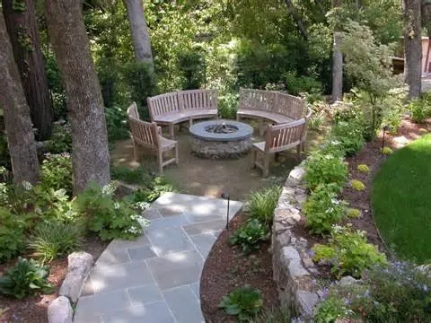 Reliable garden landscaping experts serving Milford, MI - Hollens' Landscaping