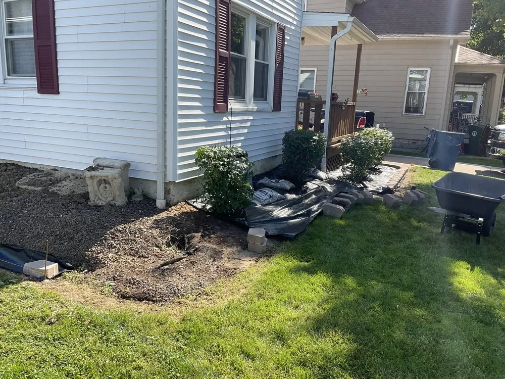 Professional lawn mowing service for beautiful yards in Quincy, IL by Hollensteiner Lawn Care