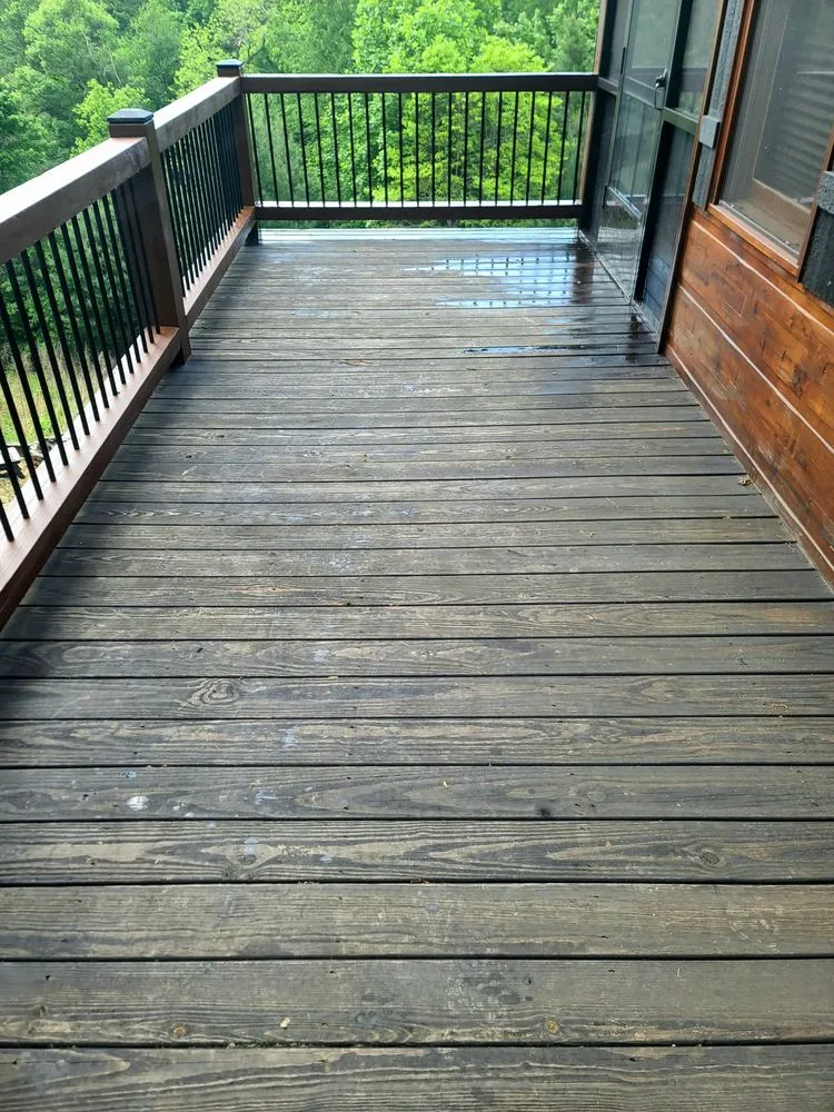 Custom lawn mowing service with custom design in McCaysville, GA by Holler Farm Services