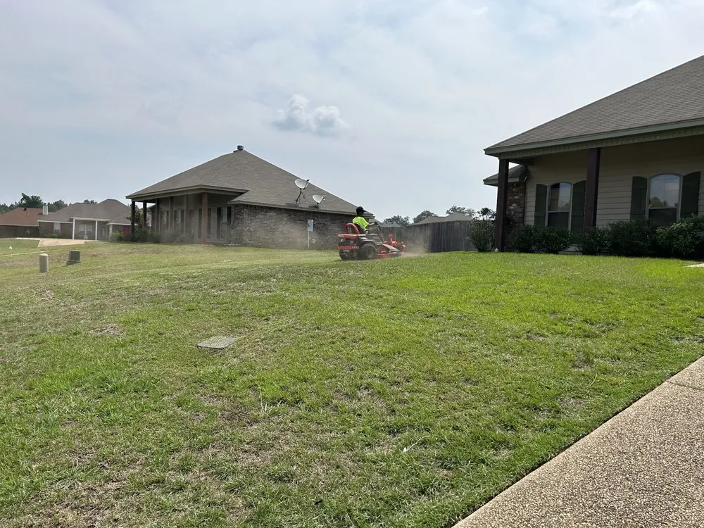 Affordable landscape installation for homes in Jackson, MS by Hollingbird Lawn Cutting Services