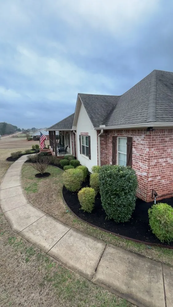 Professional landscape design experts serving Decatur, MS - Hollingsworth Landscaping