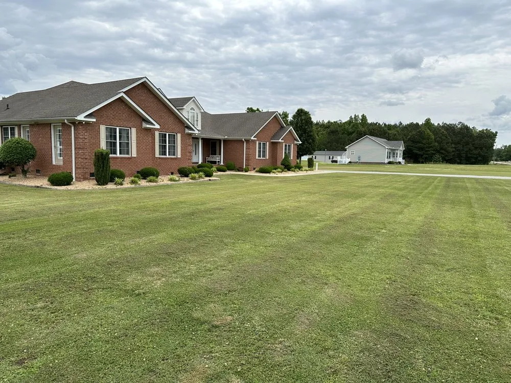 Reliable lawn care service near you in Murfreesboro, NC by Holloman Lawn Care Services