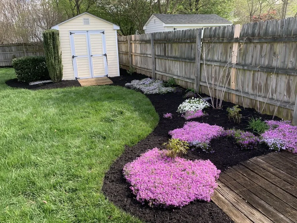 Custom lawn mowing service for beautiful yards across Hanover, VA - Holloman’s Lawn Service