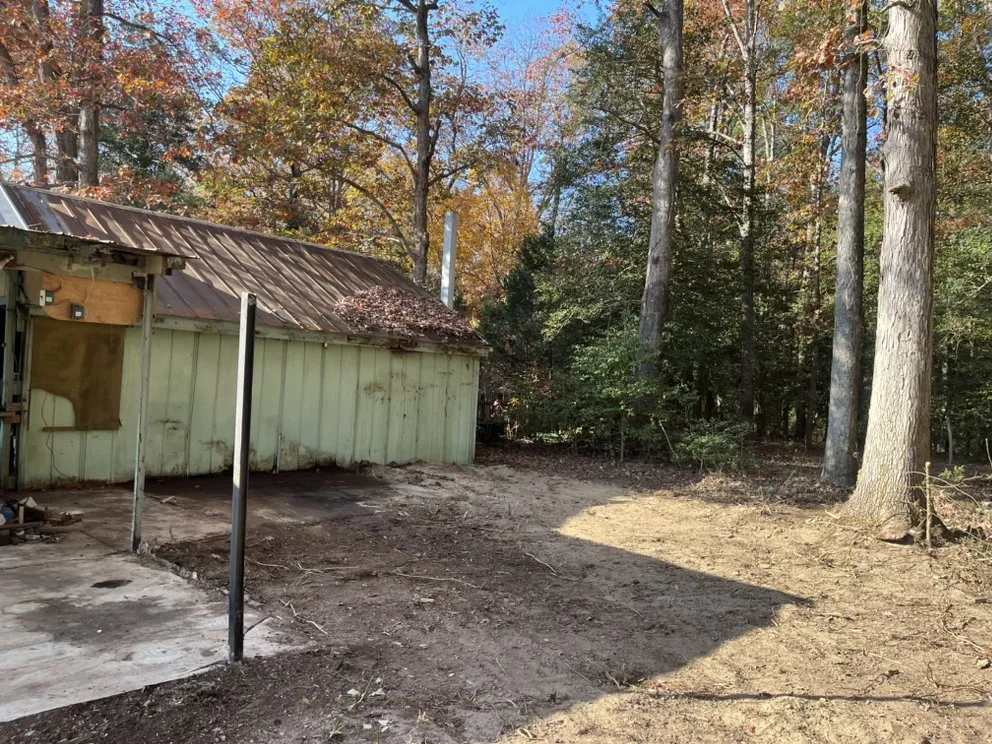 Reliable lawn care service experts serving Hanover, VA - Holloman’s Lawn Service