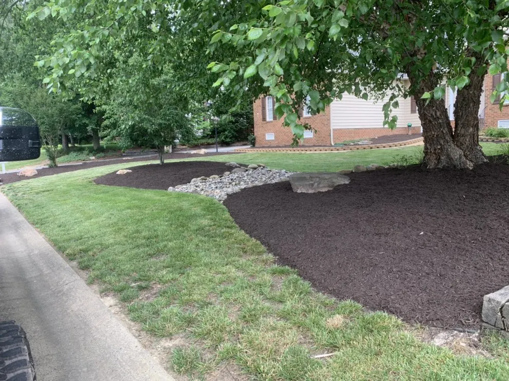 Reliable lawn mowing service in Hanover, VA by Holloman’s Lawn Service