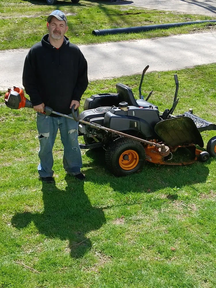 Expert landscaping services in Clearfield, KY by Hollow Lawn Care