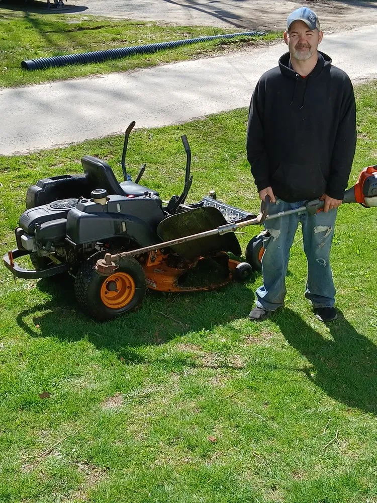 Expert lawn care service for residential properties across Clearfield, KY - Hollow Lawn Care