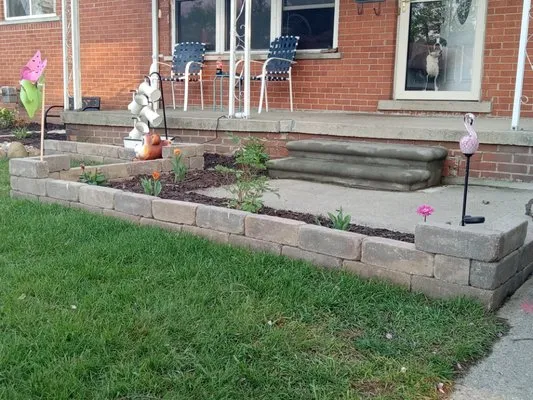 Holly Landscaping Logo