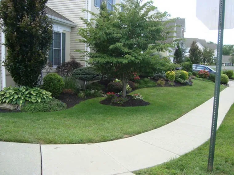 Trusted lawn mowing service for residential properties across Bloomfield, NJ - Holly Tree Landscaping
