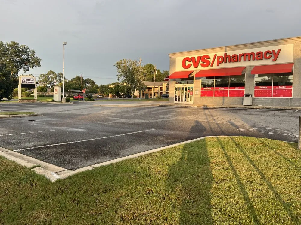 Professional outdoor landscaping experts serving Warner Robins, GA - Hollywood Landscaping