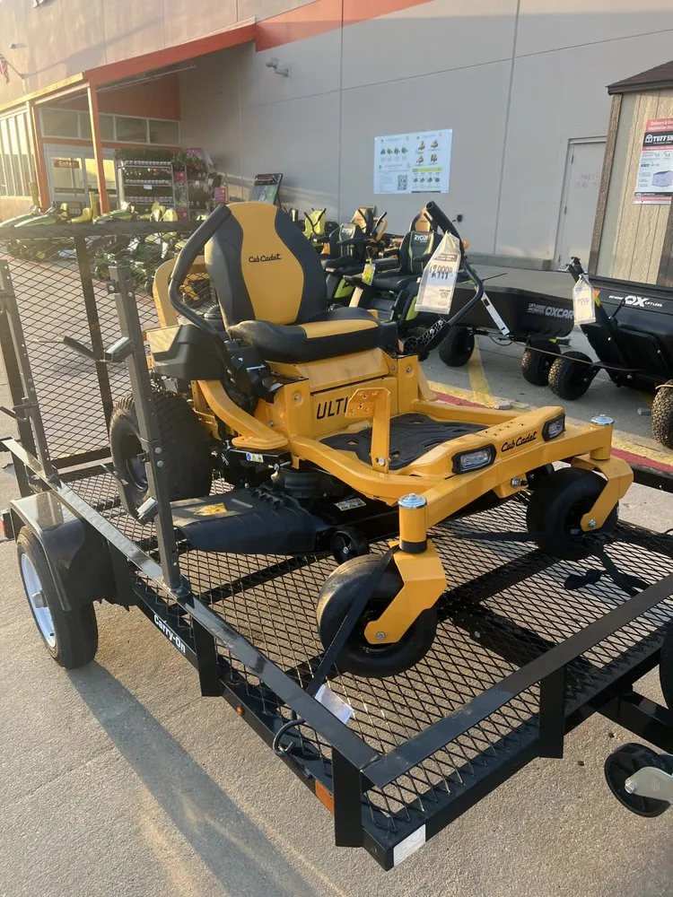 Reliable lawn mowing service experts serving New Orleans, LA - Hollywood South Landscaping