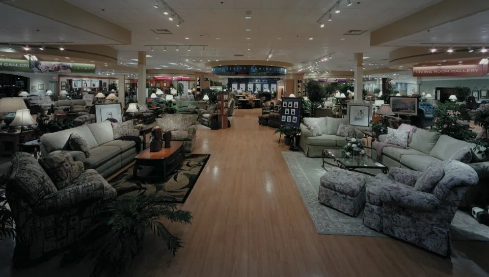 Affordable lawn care service in New Orleans, LA by Hollywood South Landscaping