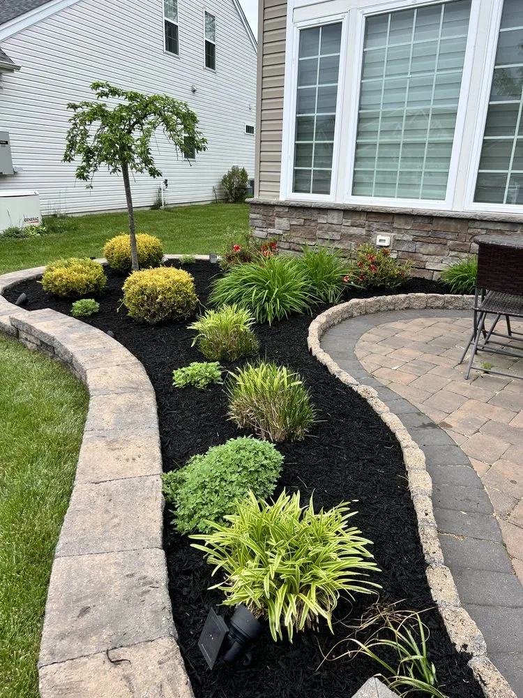 Expert garden landscaping in Blackwood, NJ - Holmes Landscaping