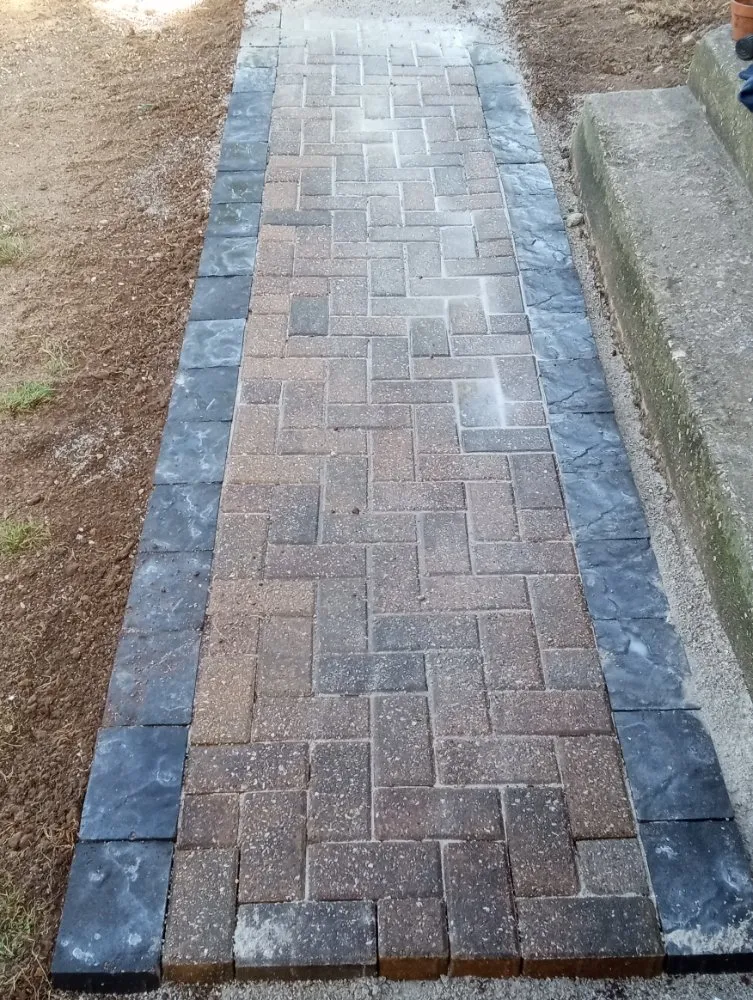 Trusted residential landscaping with custom design in Alton, IL by Holmes Outdoor Service