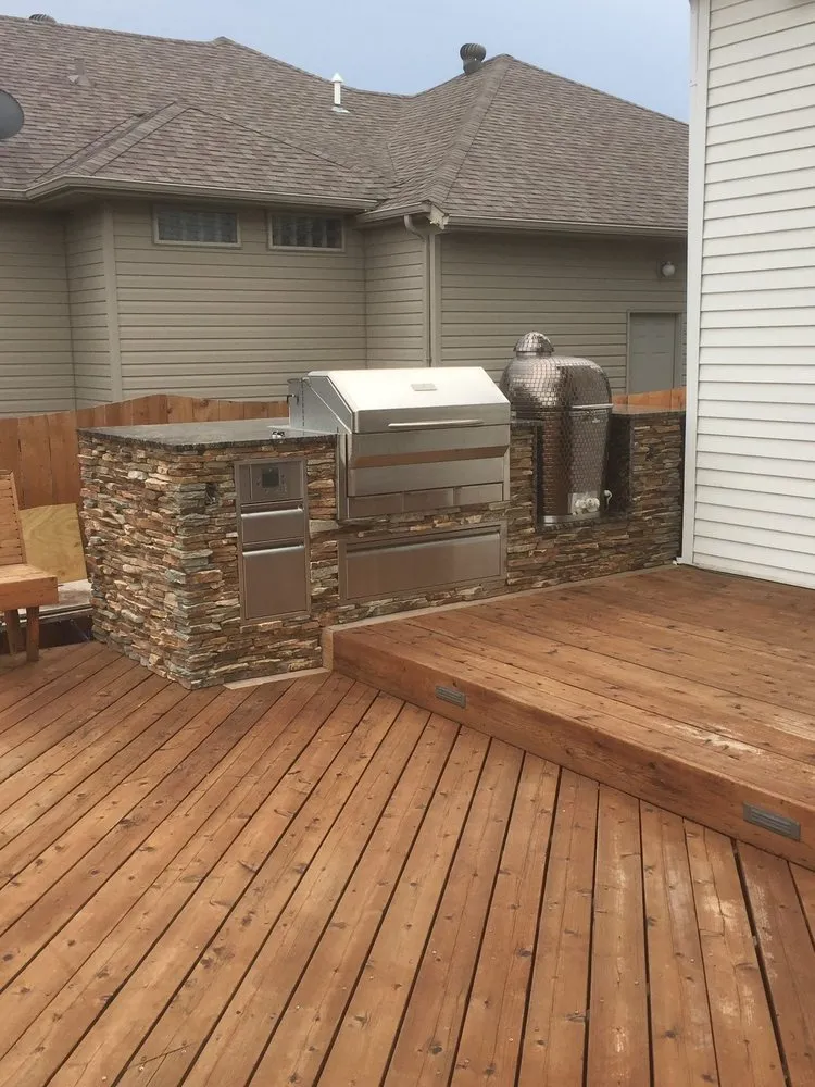 Custom yard cleanup service in Kingston, TN - Holt Lawn & Renovation