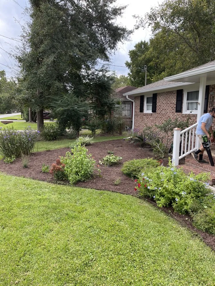 Local residential landscaping in Charleston, SC by Holy City Lawn Maintenance