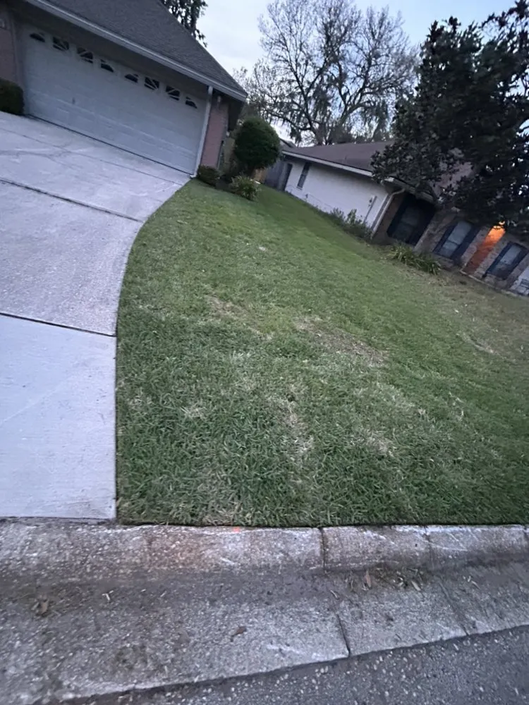 Trusted yard maintenance experts serving Jacksonville, FL - Holy Hands GroundsKeeping