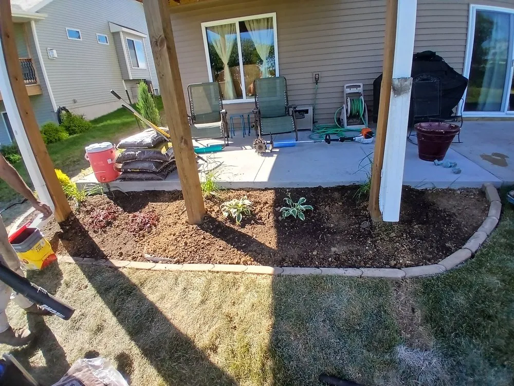 Top-rated residential landscaping experts serving Cedar Rapids, IA - Home & Lawn Solutions