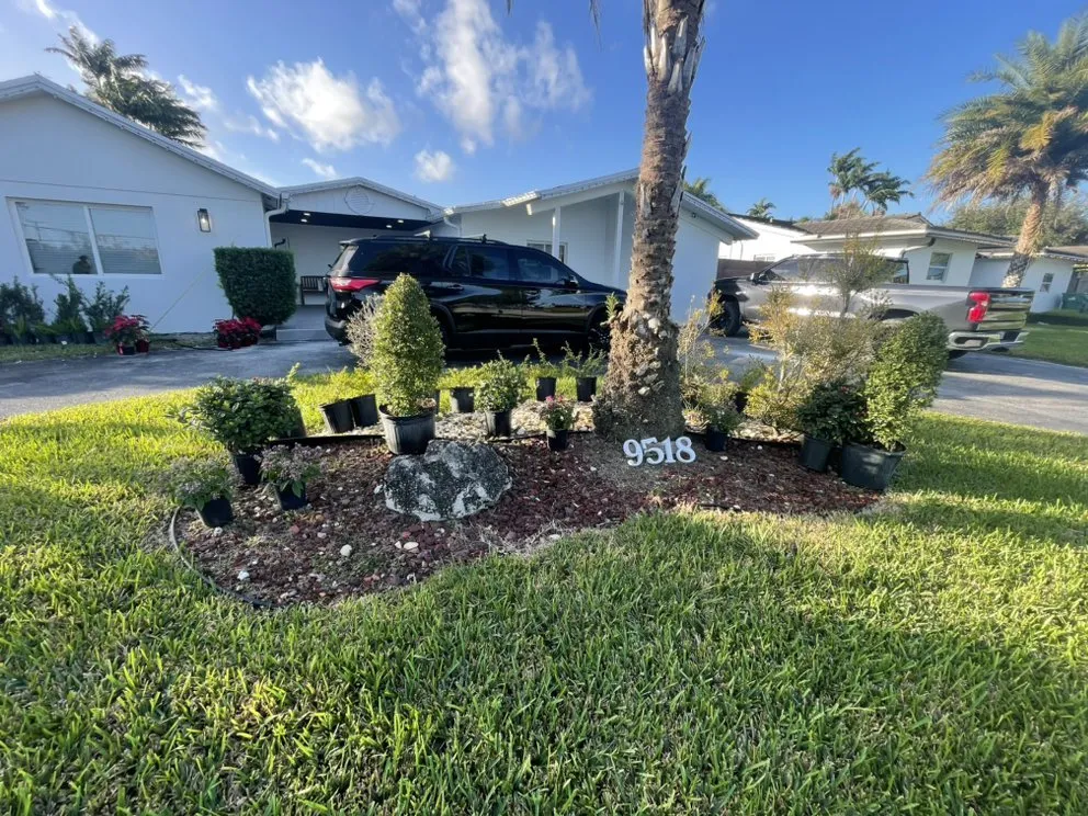 Reliable lawn care service for beautiful yards across Miami, FL - Home and Gardens Doctor