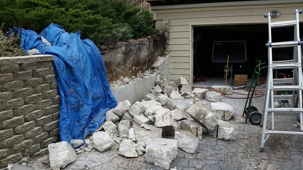 Professional lawn care service in Wonder Lake, IL - Home and Land Maintenance