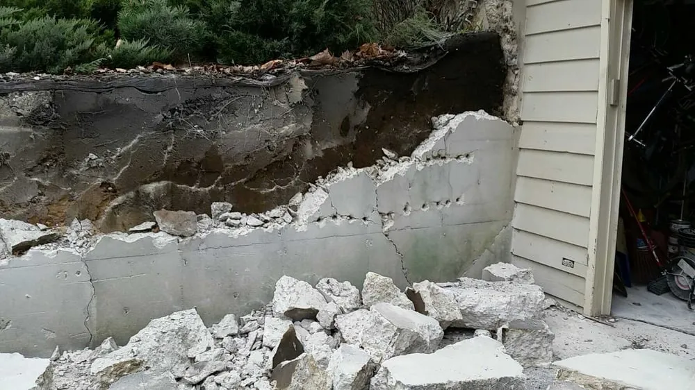 Trusted lawn mowing service with custom design in Wonder Lake, IL by Home and Land Maintenance