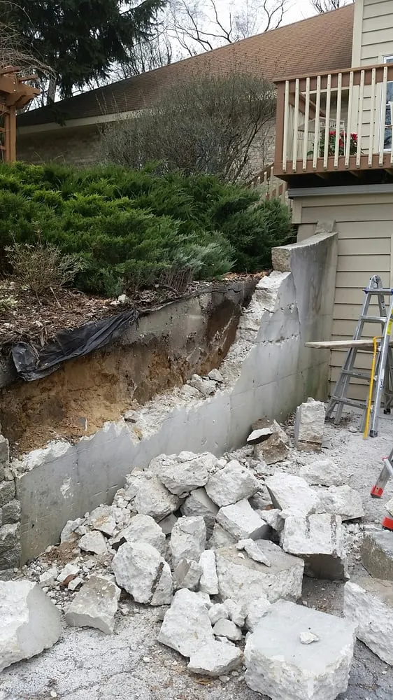 Trusted outdoor landscaping experts serving Wonder Lake, IL - Home and Land Maintenance